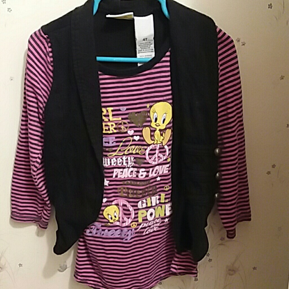 Girls 4T shirt